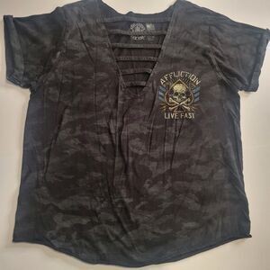 Affliction Ladies black camo skull t-shirt sz M magic dark romantic grunge